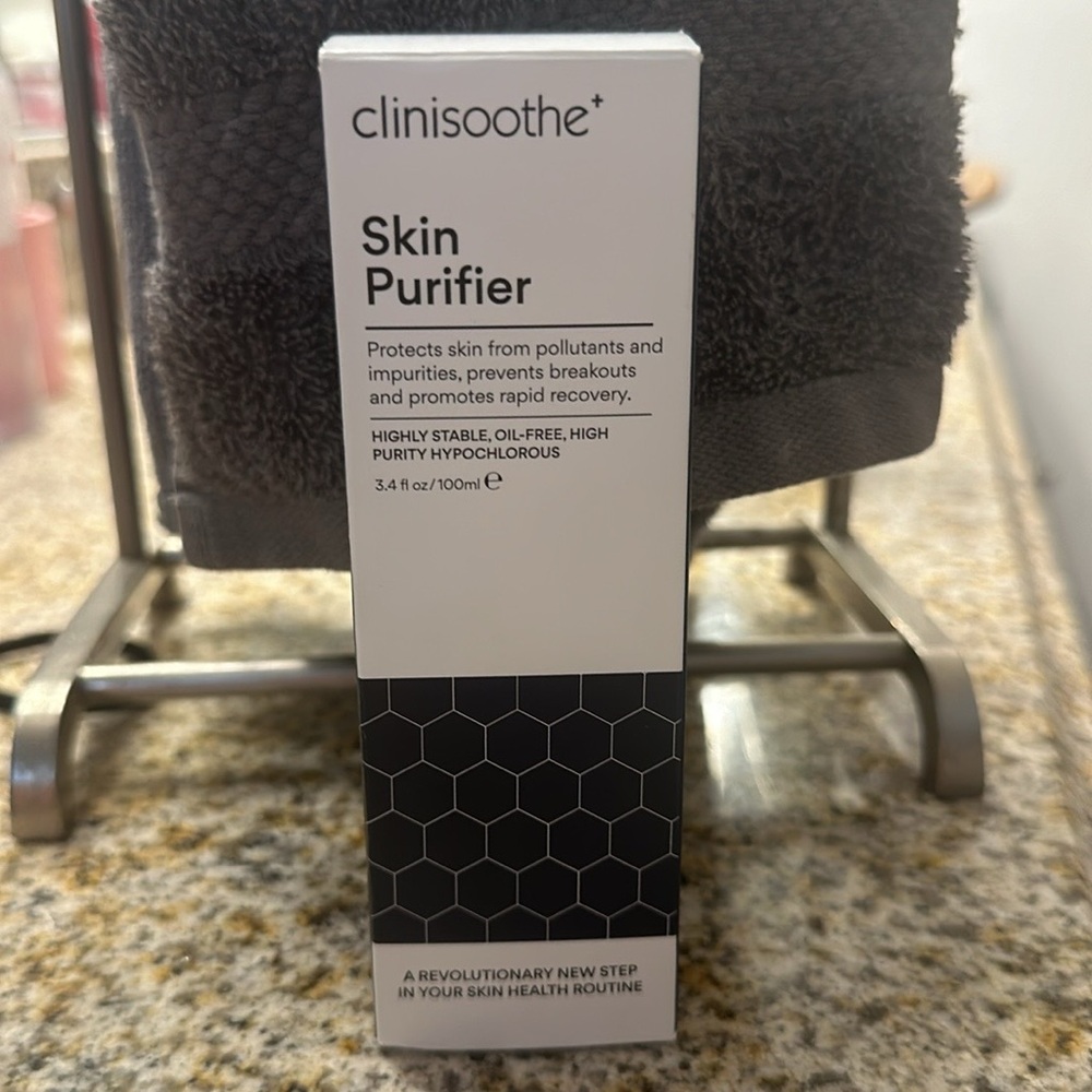 Sealed brand new in box Clinisoothe Skin Purifier in 3.4 fl our